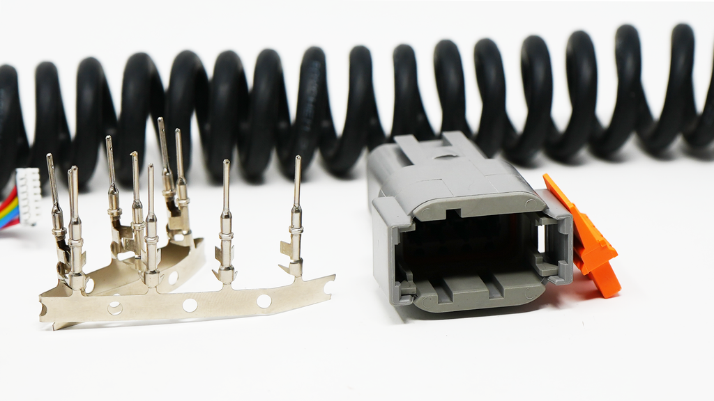 DR-25 Raychem Motorsport Cable curly lead routed to the Zestek SCX Pro racing hub