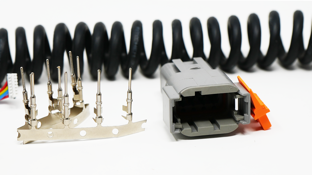 DR-25 Raychem Motorsport Cable curly lead routed to the Zestek SCX Pro racing hub